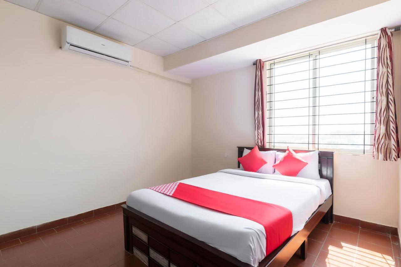 Oyo 49073 Whitefield Comforts Hotel Bangalore Quarto foto